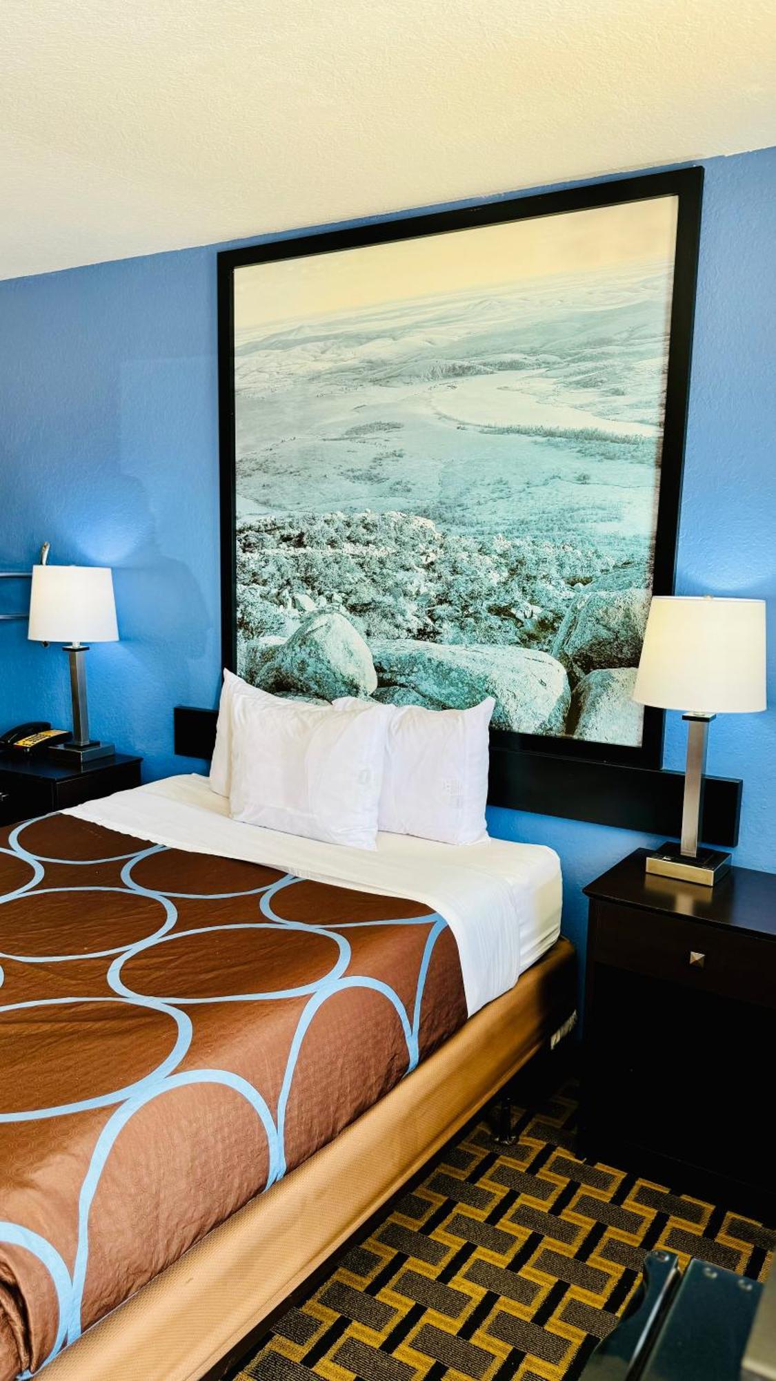 Motel Super 8 By Wyndham Henryetta Esterno foto